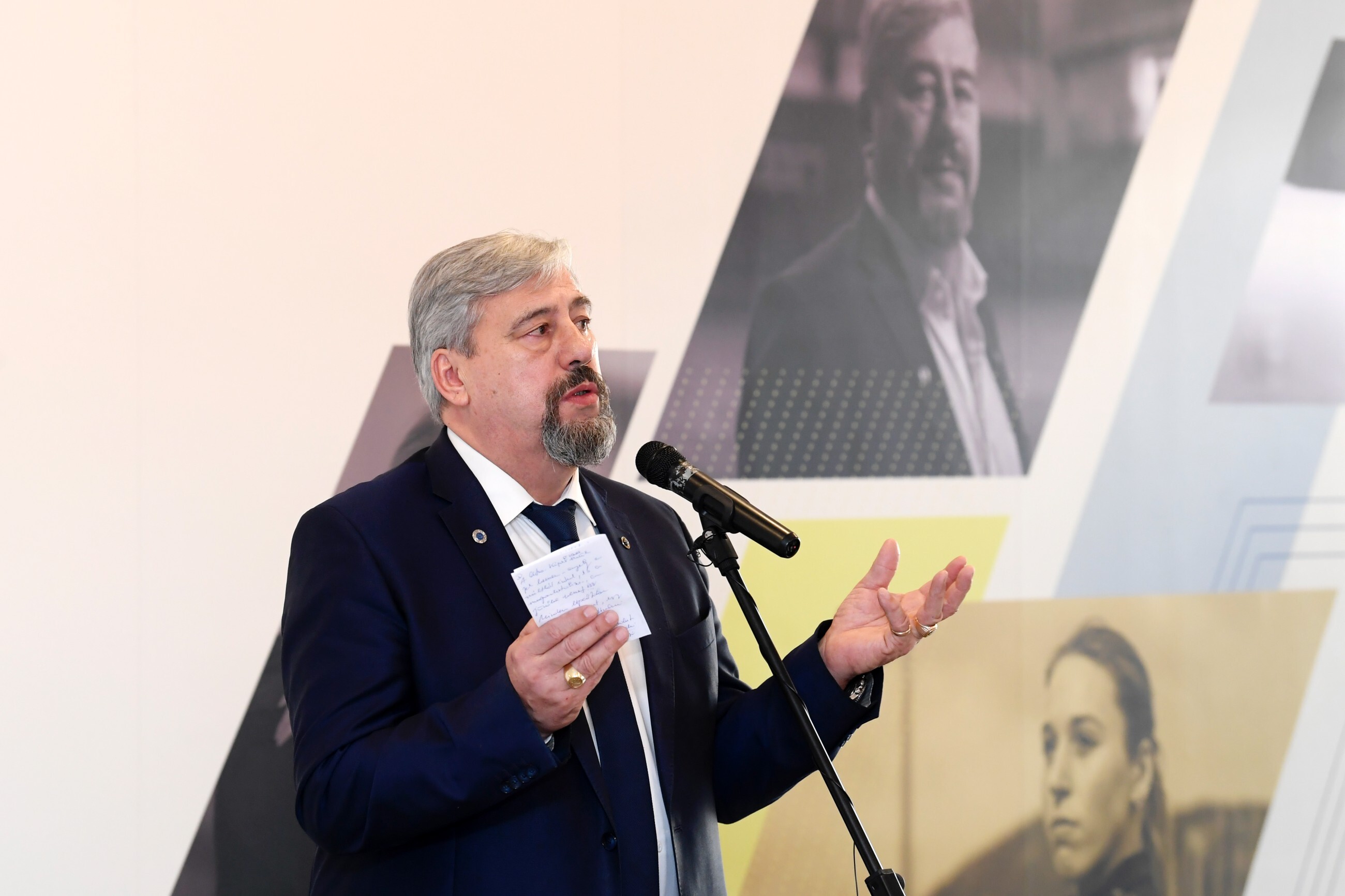 20240327 004 tf 100 kiallitas