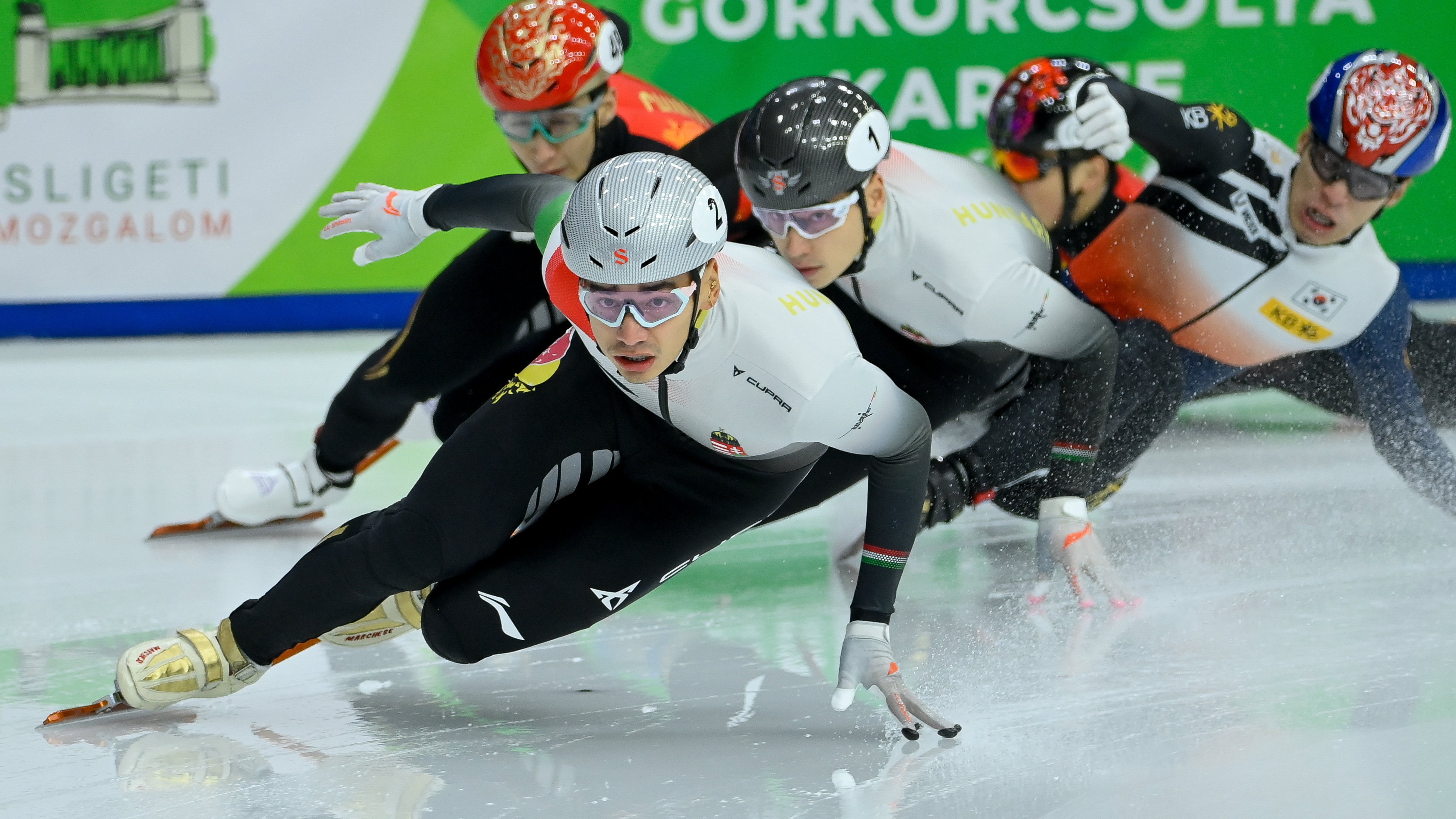 Nagy lépés short trackben Peking felé