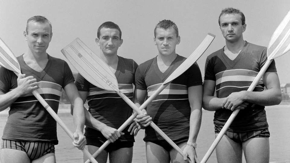 Kajakkal az egyetemre is – Hetvenöt éves dr. Csizmadia István 