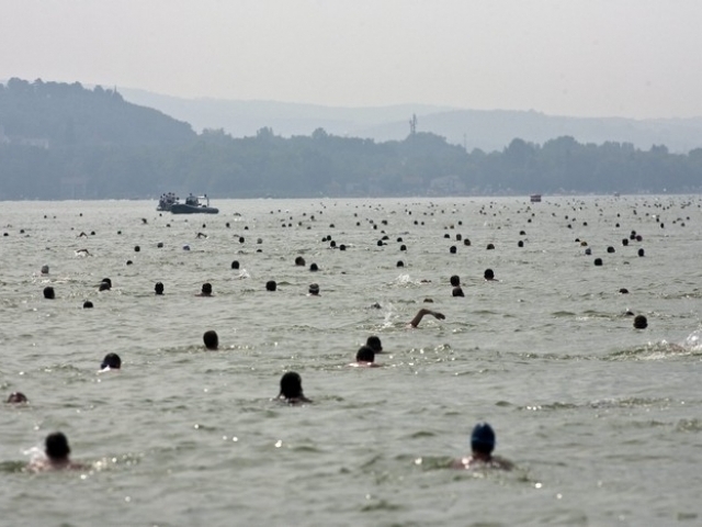 Hétvégén megrendezik a Balaton-átúszást!