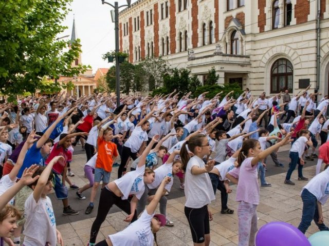 Olimpikonok is csatlakoztak a Kihívás Napjához - Vajda Attila például vízbe vetette magát