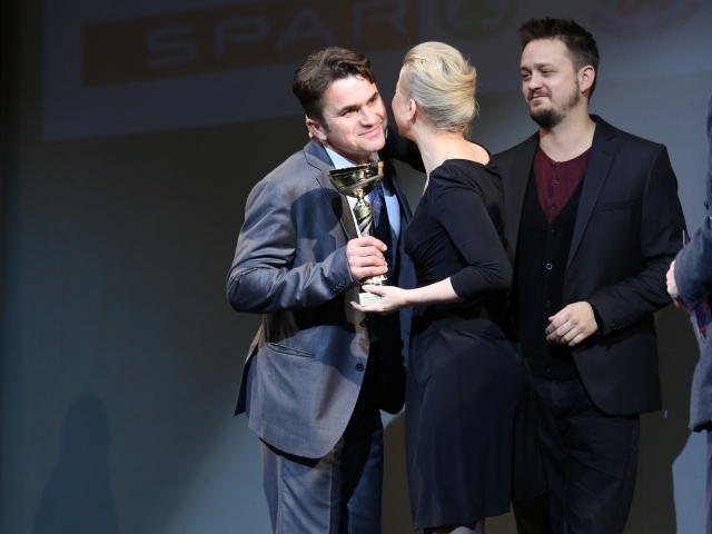 Futásbarát művészeket jutalmaztak a Vígszínházban 