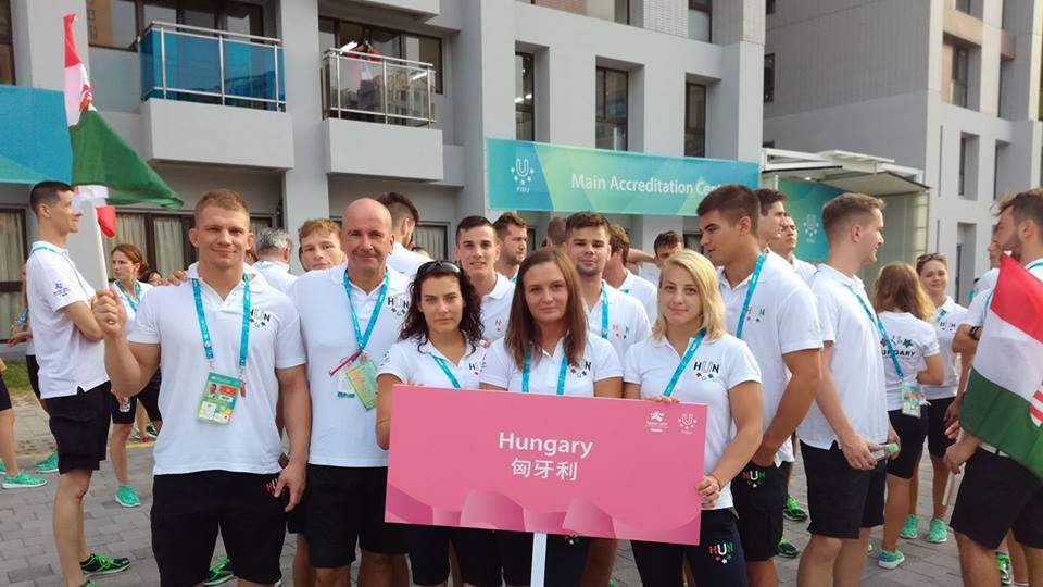 Felvonták a magyar zászlót az Universiade faluban