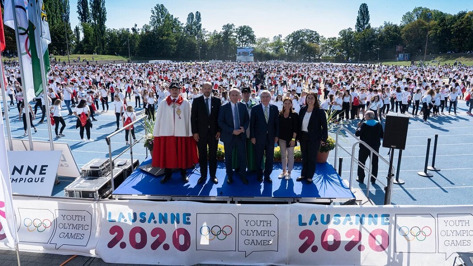 Svájcban a NOB elnöke is fogadta az ifjúsági olimpia lángját